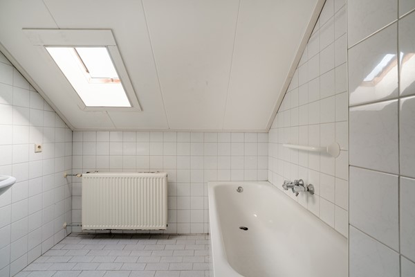 Foto - Te koop: Burg Van Rielstraat 5, 6987 AX Giesbeek